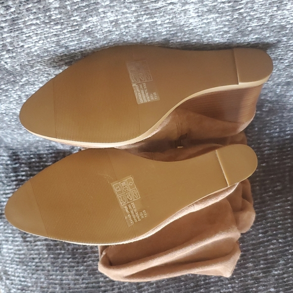 NEW! French Connection Chevron Slouchy Wedge Boot, Size 7.5 - Picture 6 of 7